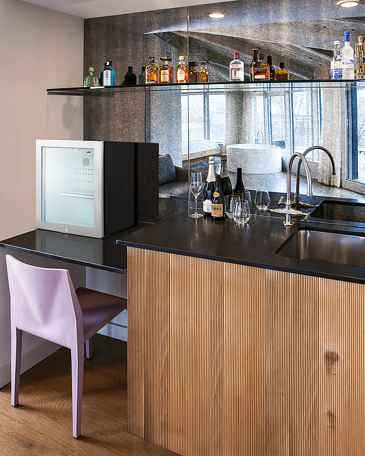 16" Wide Compact Minibar - (MB13GST)