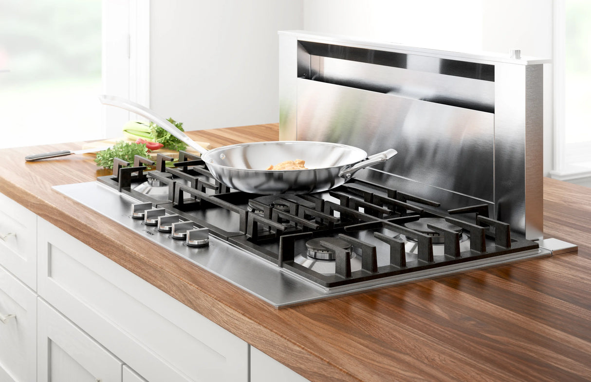 Bosch NGM8659UC gas cooktop installed in counter