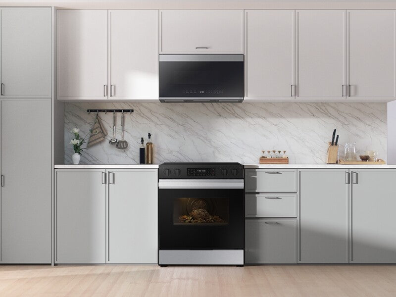 Bespoke 6.3 cu. ft. Smart Slide-In Electric Range with Air Fry & Precision Knobs in Stainless Steel - (NSE6DG8300SRAA)