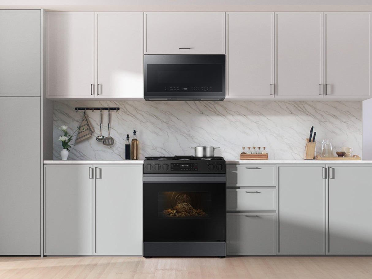 6 CU FT Bespoke Gas Slide-in w/ Saftey Knobs - (NSG6DG8100MTAA)