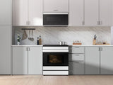 Bespoke 6.3 cu. ft. Smart Slide-In Induction Range with Anti-Scratch Glass Cooktop & Air Fry in White Glass - (NSI6DB930012AA)