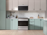 Bespoke 6.3 cu. ft. Smart Slide-In Induction Range with AI Home & Smart Oven Camera in White Glass - (NSI6DB990012AA)