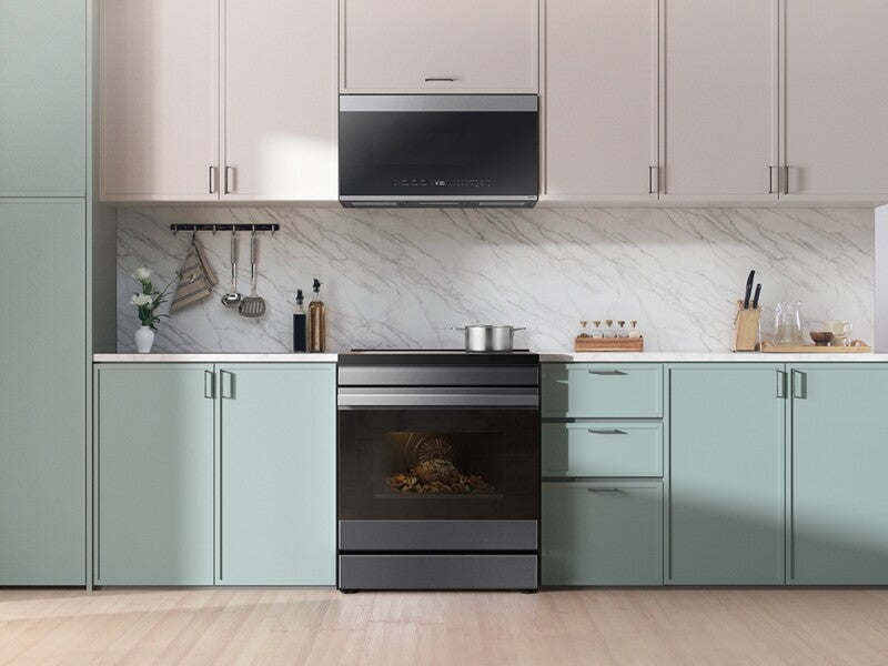 Bespoke 6.3 cu. ft. Smart Slide-In Induction Range with Ambient Edge Lighting™ & Air Sous Vide in Matte Black Steel - (NSI6DG9500MTAA)