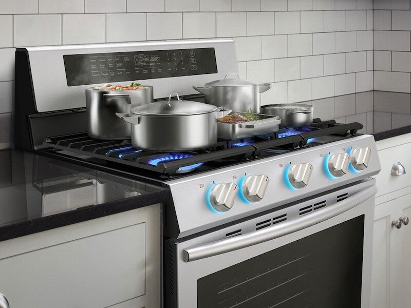 5.8 cu. ft. Freestanding Gas Range with True Convection in Stainless Steel - (NX58M6630SS) - SAMSUNG