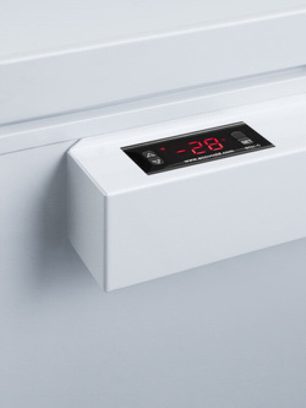 9 CU.FT. Chest Freezer - (VLT850)