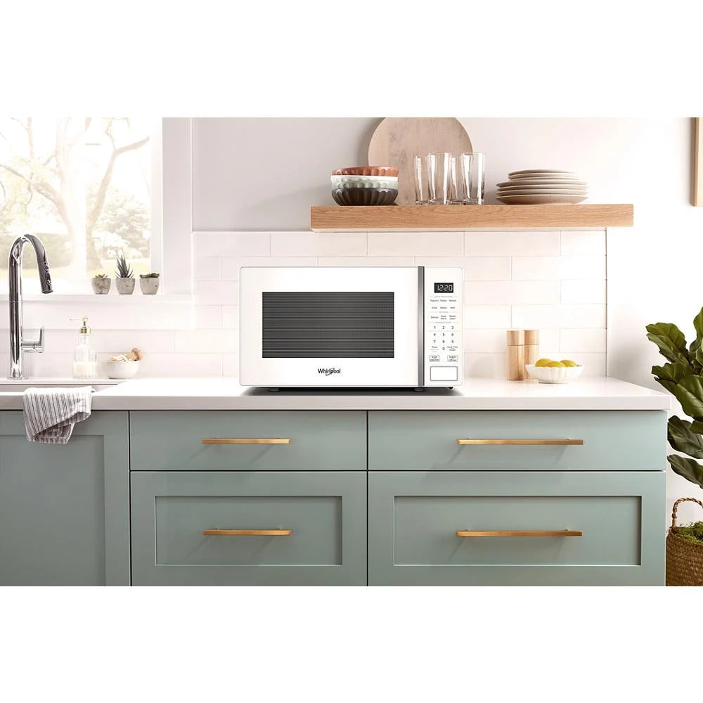 0.7 cu. ft. White Countertop Microwave With Steam Clean - 700 watt - (WMCS3018RW)