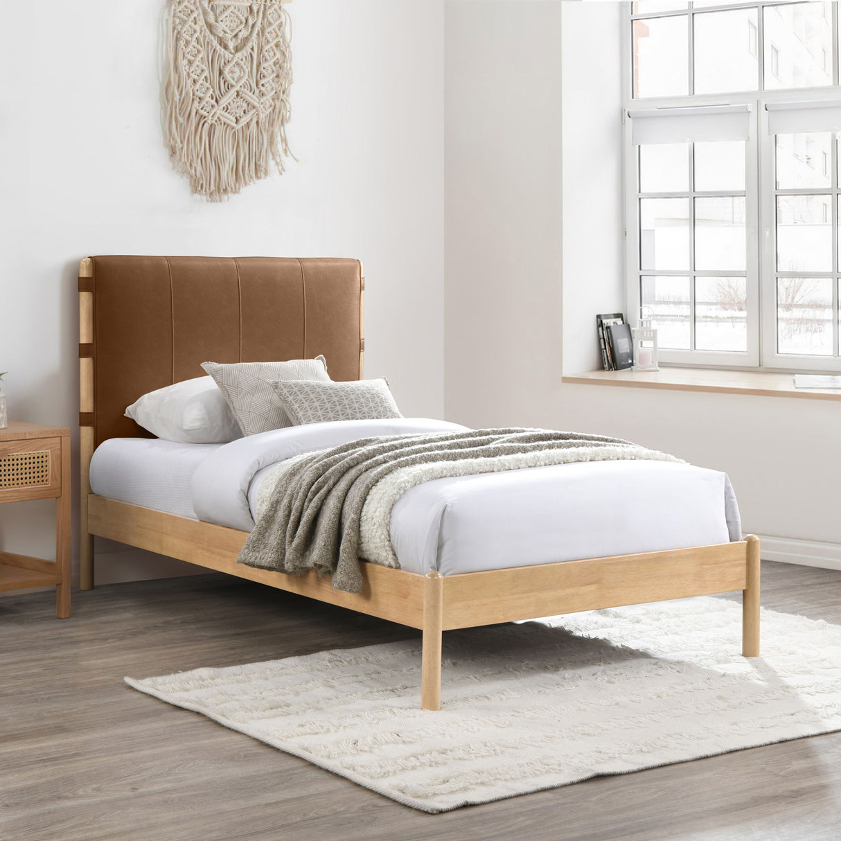 Asher - Bed