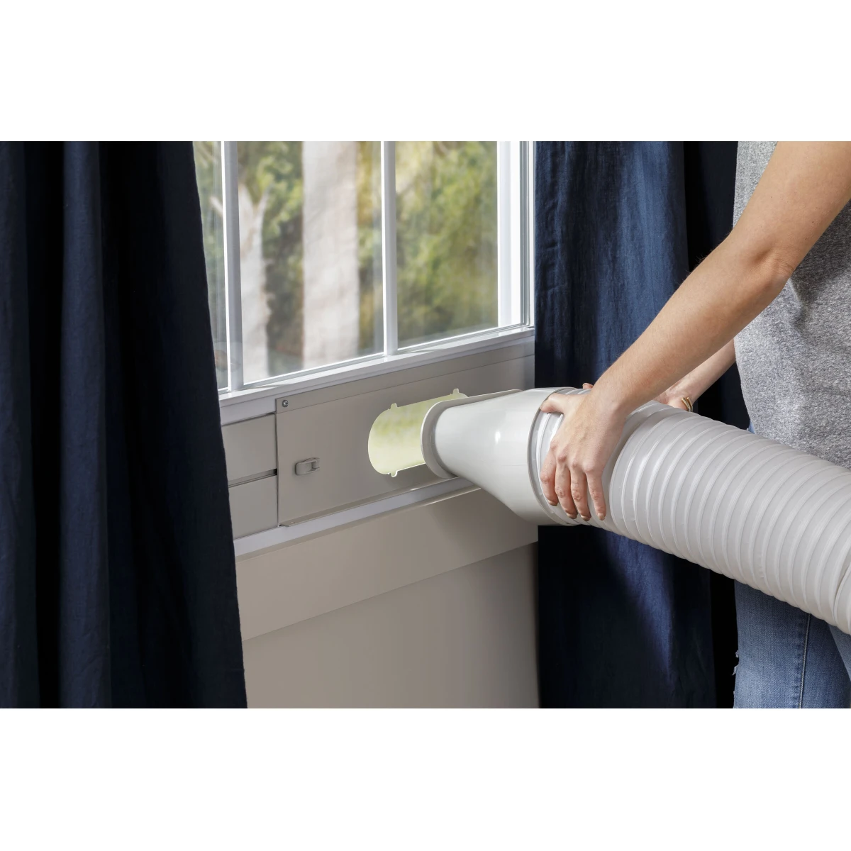 20 Pack - GE(R) 10,000 BTU Portable Air Conditioner for Medium Rooms up to 350 sq ft. (7,200 BTU SACC) - (APCA10YBMW)