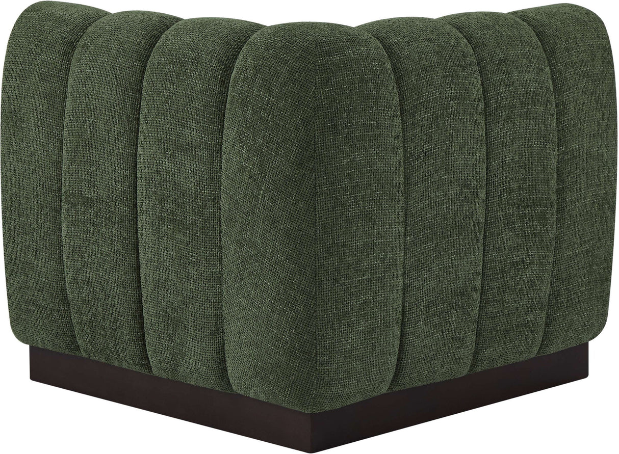 Quinn - Corner Chair