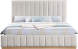 Lucia - Bed