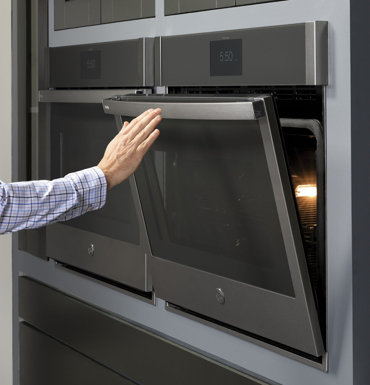GE Profile PTD9000BNTS double wall oven view 19