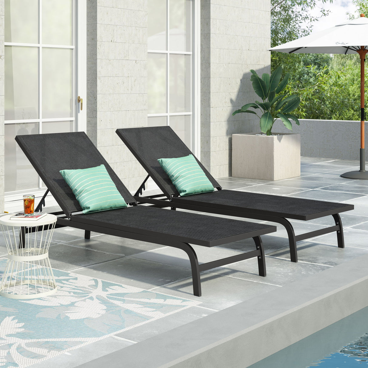 Finn - Contemporary Chaise Lounge For Outdoor Relaxation
