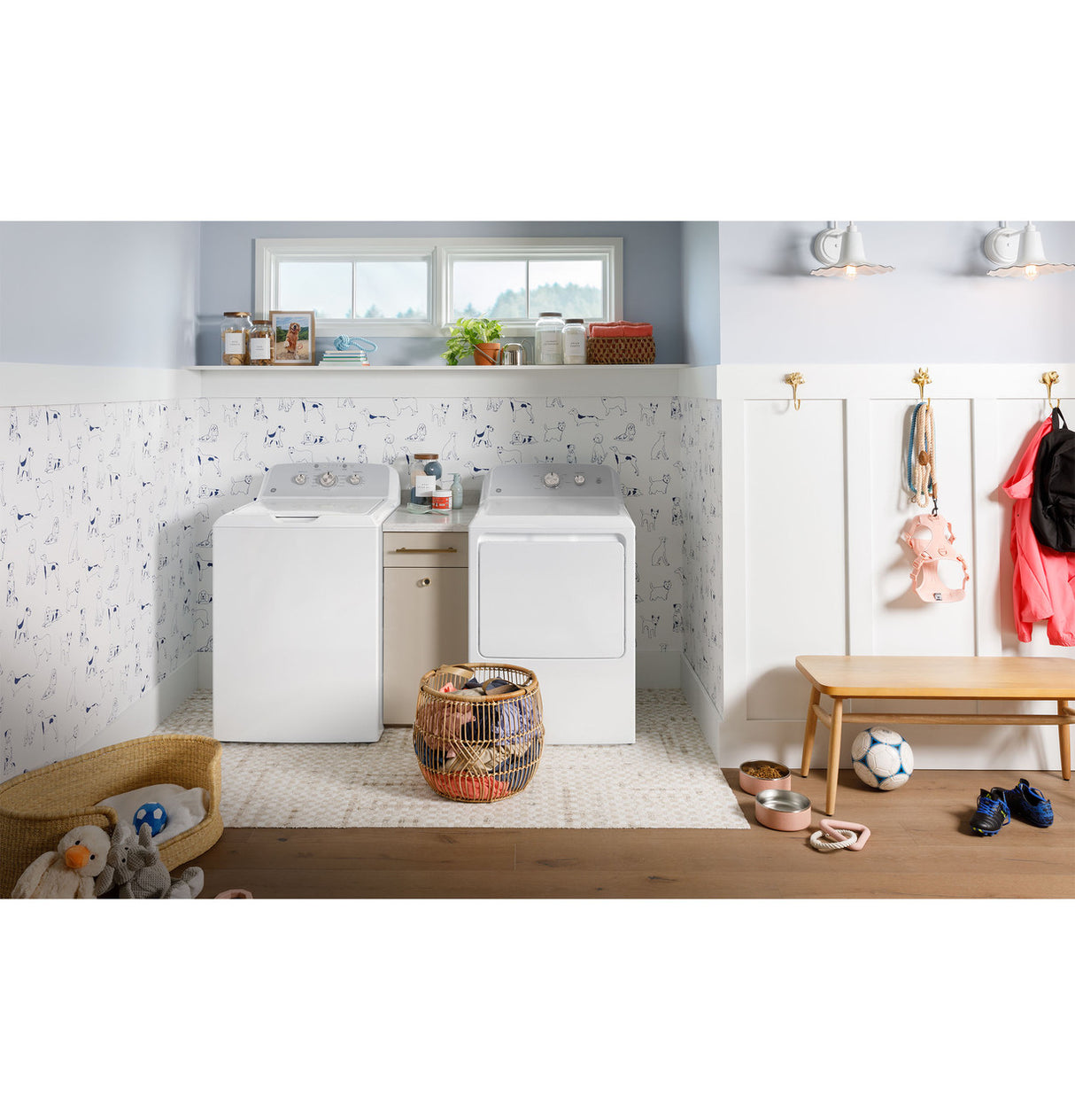GE 4.3 cu. ft. Top Load Washer with Stainless Steel Basket, Dual-Action Agitator & Cold Plus – White