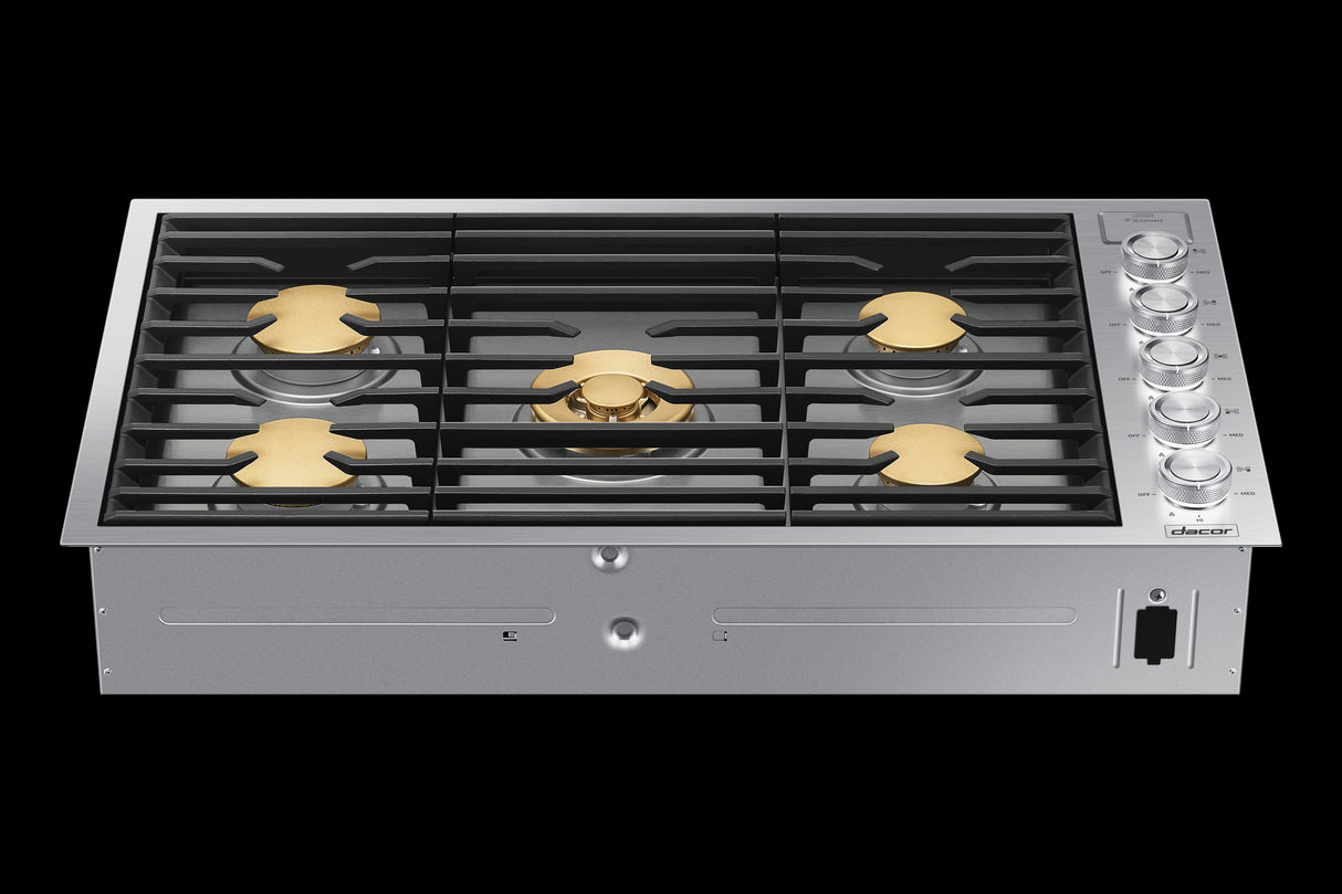 Dacor DTG36M955FS 36 Inch Gas Cooktop top perspective view