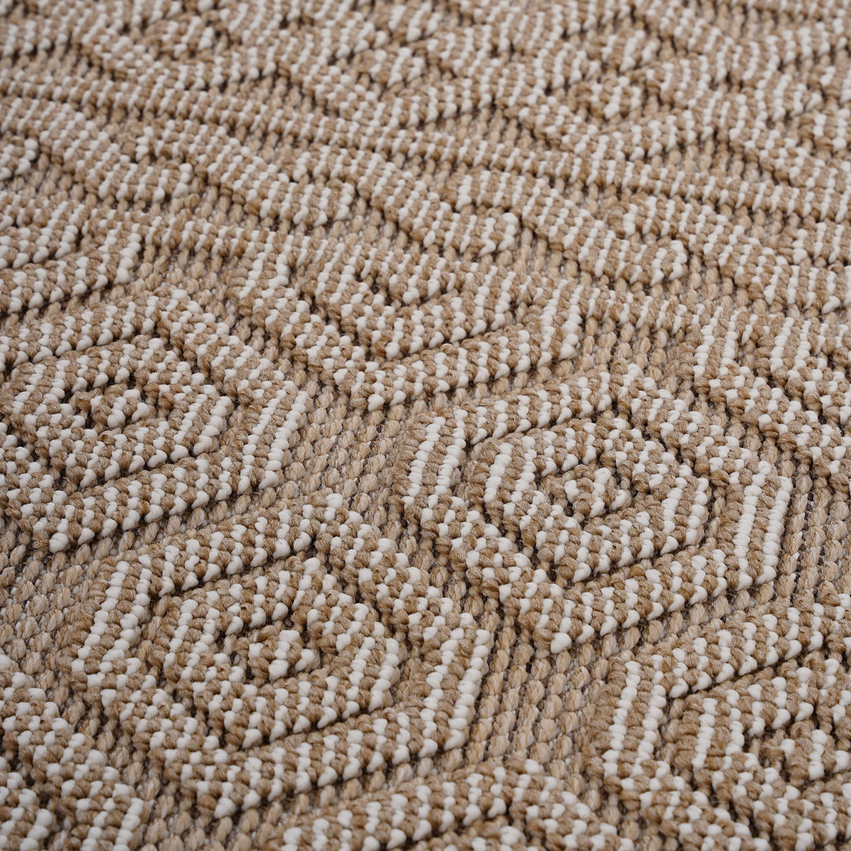 Guros - 6' X 9' Geometric Indoor / Outdoor Area Rug - Mocha