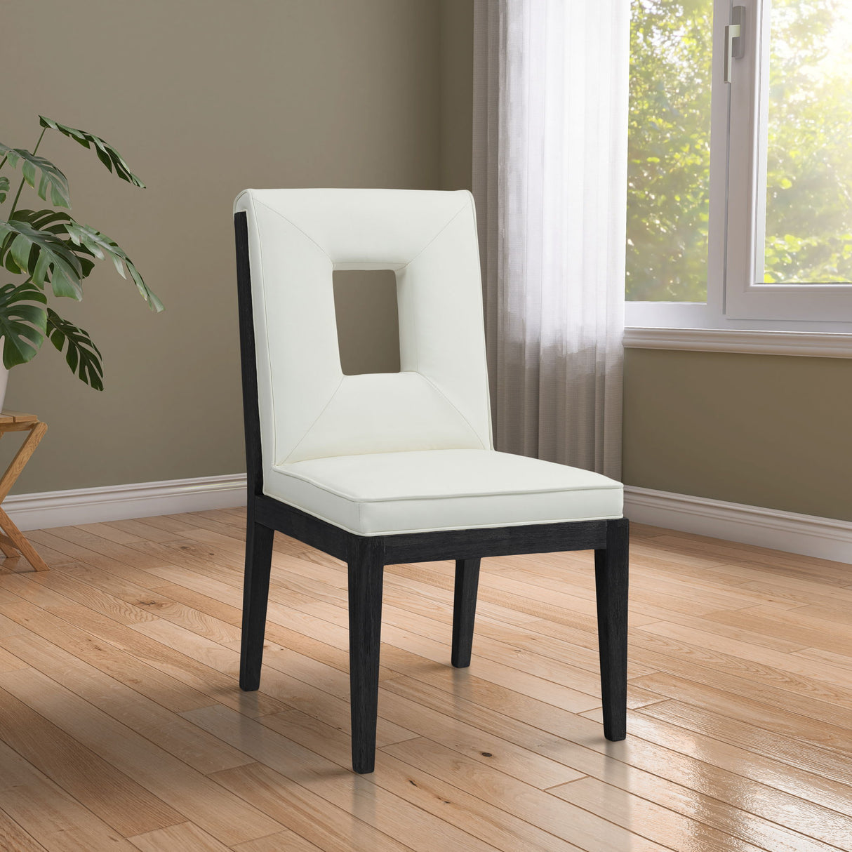 Gwendolyn - Faux Leather Dining Side Chair With Black Frame (Set of 2)