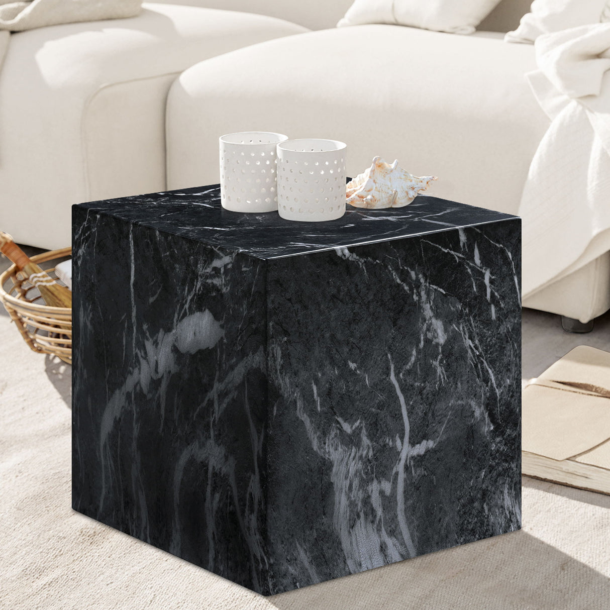 Piazza - Table