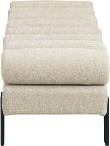 Akeela - Bench