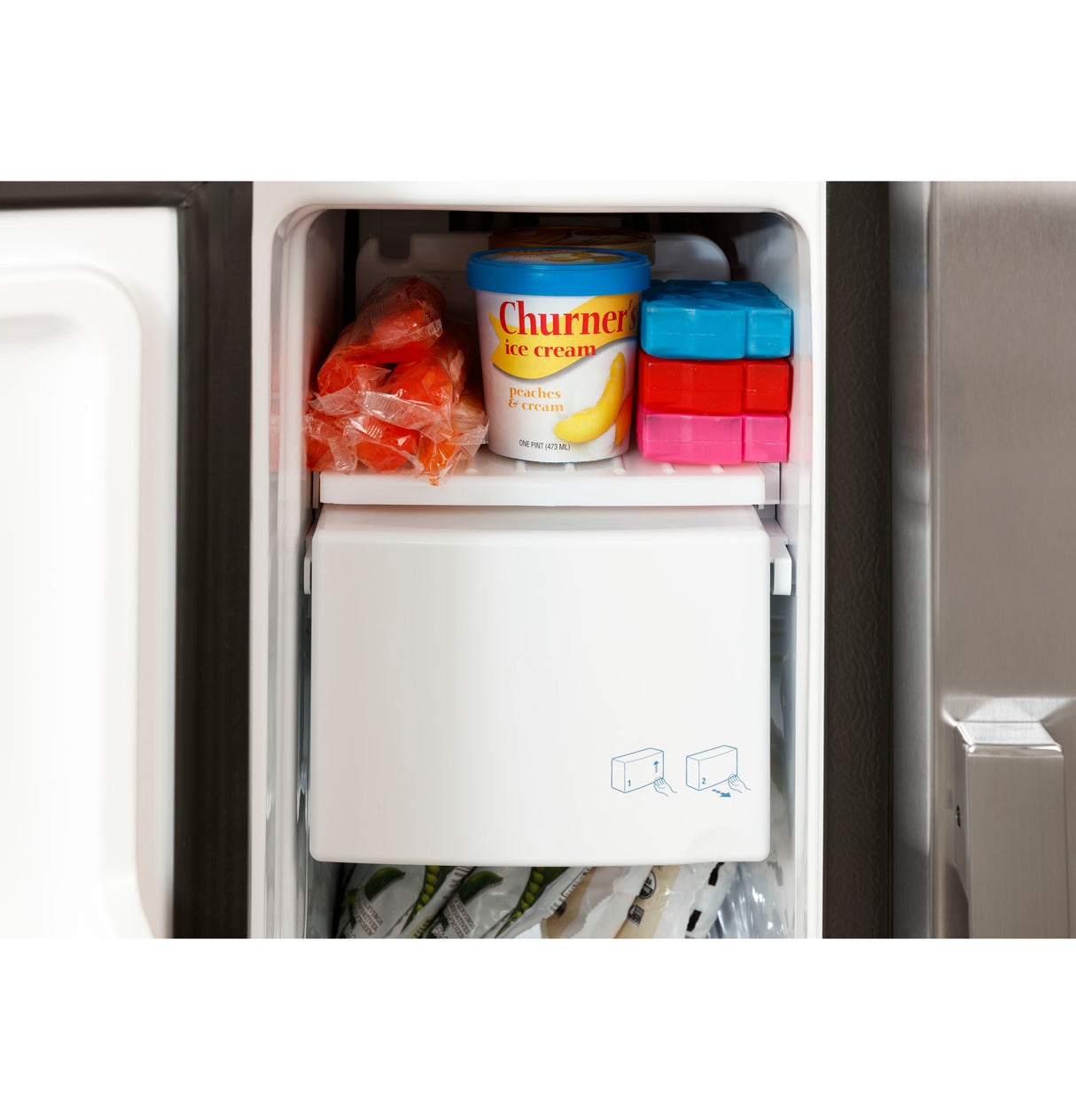 GE GSS23GGPWW - 33 in. 23 cu. ft. Side by Side Refrigerator with Ice & Water Dispenser - White