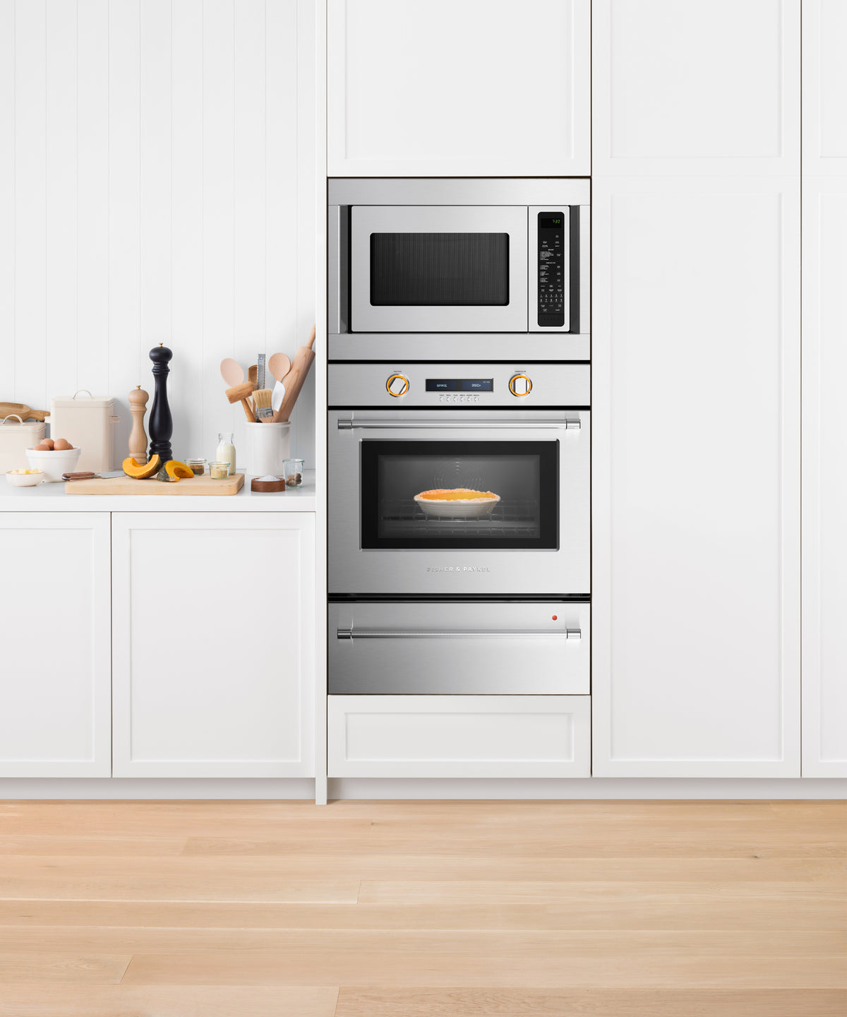 Fisher & Paykel CMO24SS-3 Y 24" Series 5 Contemporary Compact Convection-Microwave Oven, 12 Cooking Modes - In-Situ Kitchen View