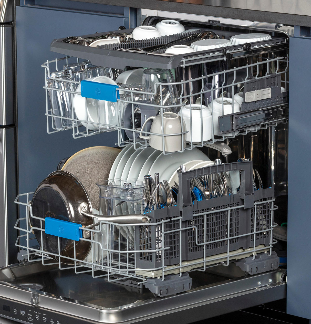 GE Profile(TM) ENERGY STAR(R) UltraFresh System Dishwasher with Stainless Steel Interior - (PDP755SYRFS)