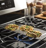 GE JGBS66REKSS - 30 in. 5 cu. ft. Gas Range with 5 Sealed Burners & Griddle - Stainless Steel