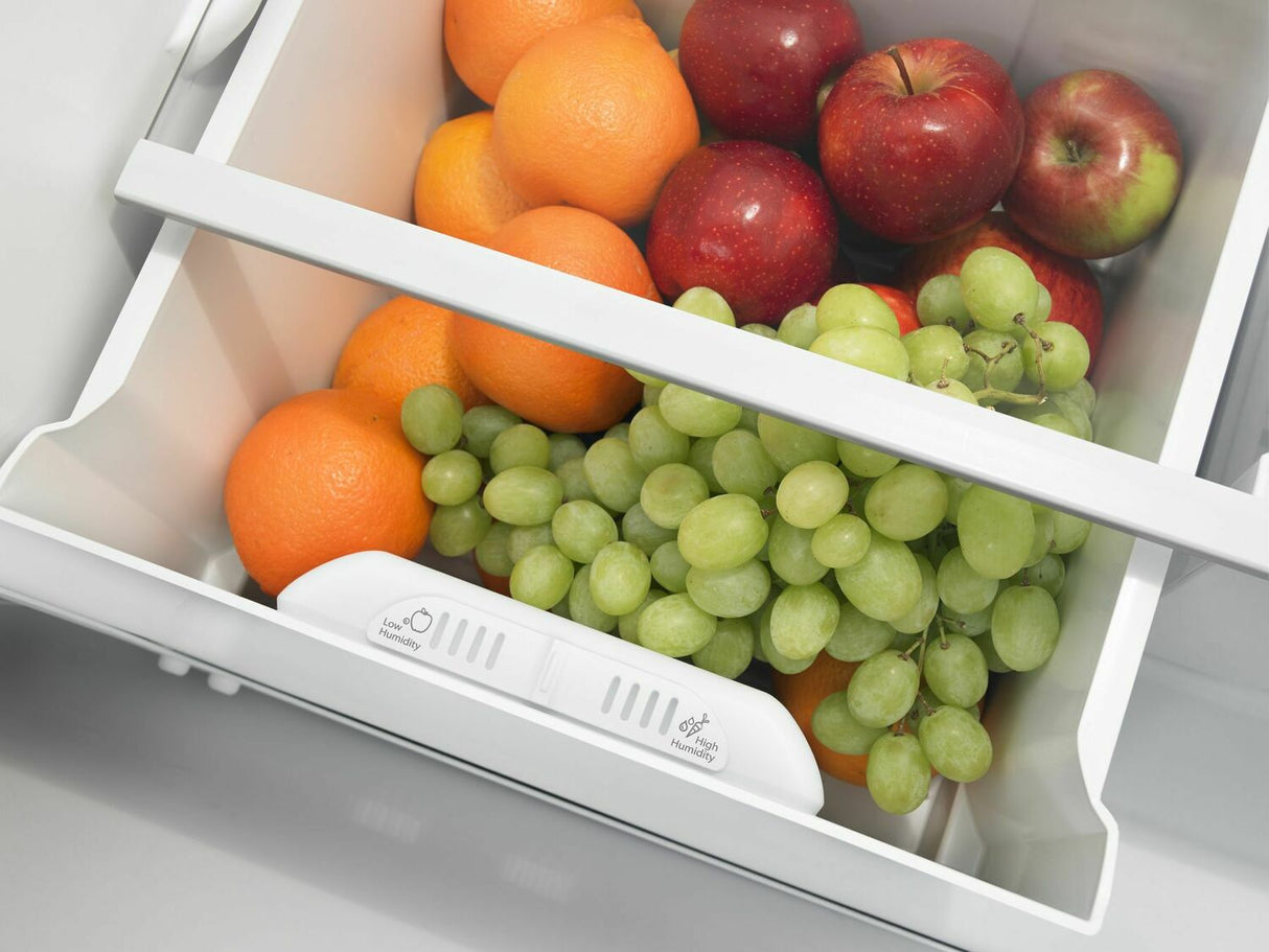 Amana ART318FFDB freezer compartment