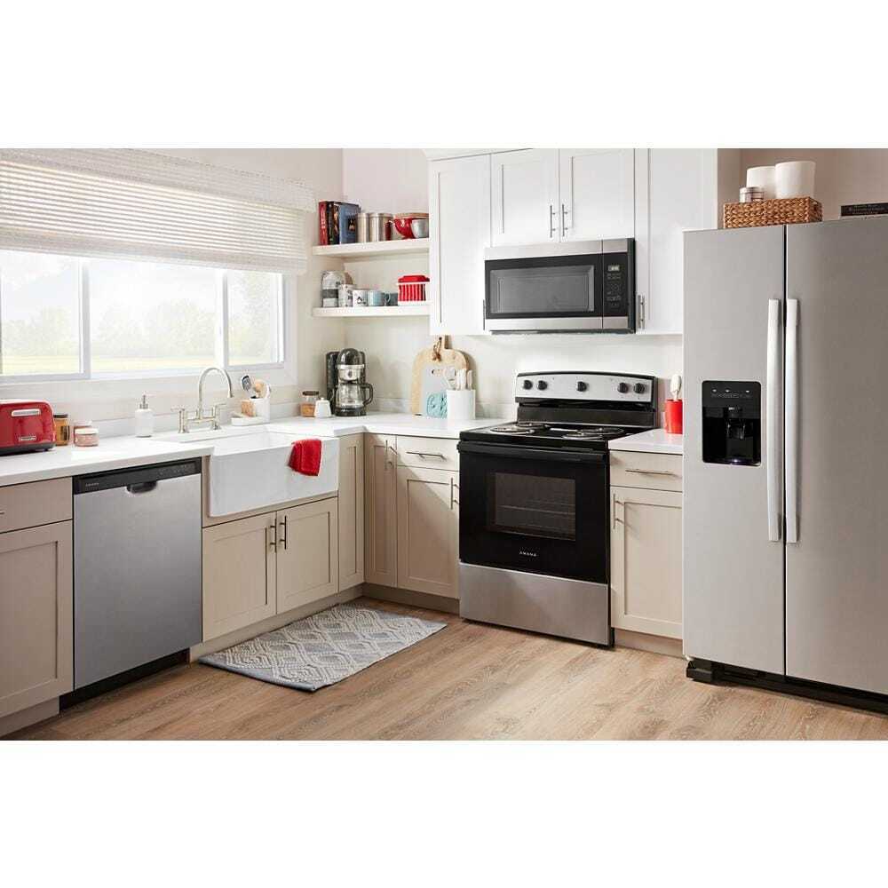 Amana AFCS2530TS cooktop detail