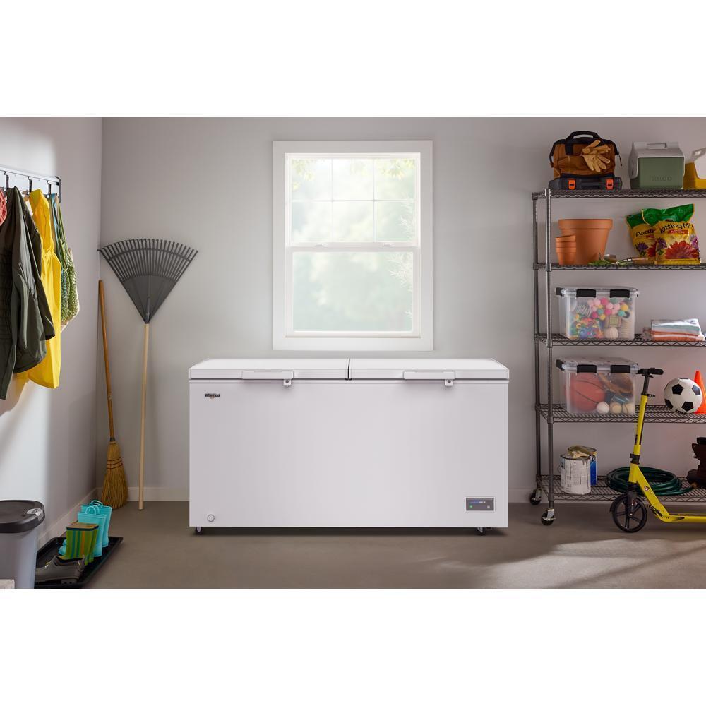 Whirlpool WZCC5519TW chest freezer interior baskets
