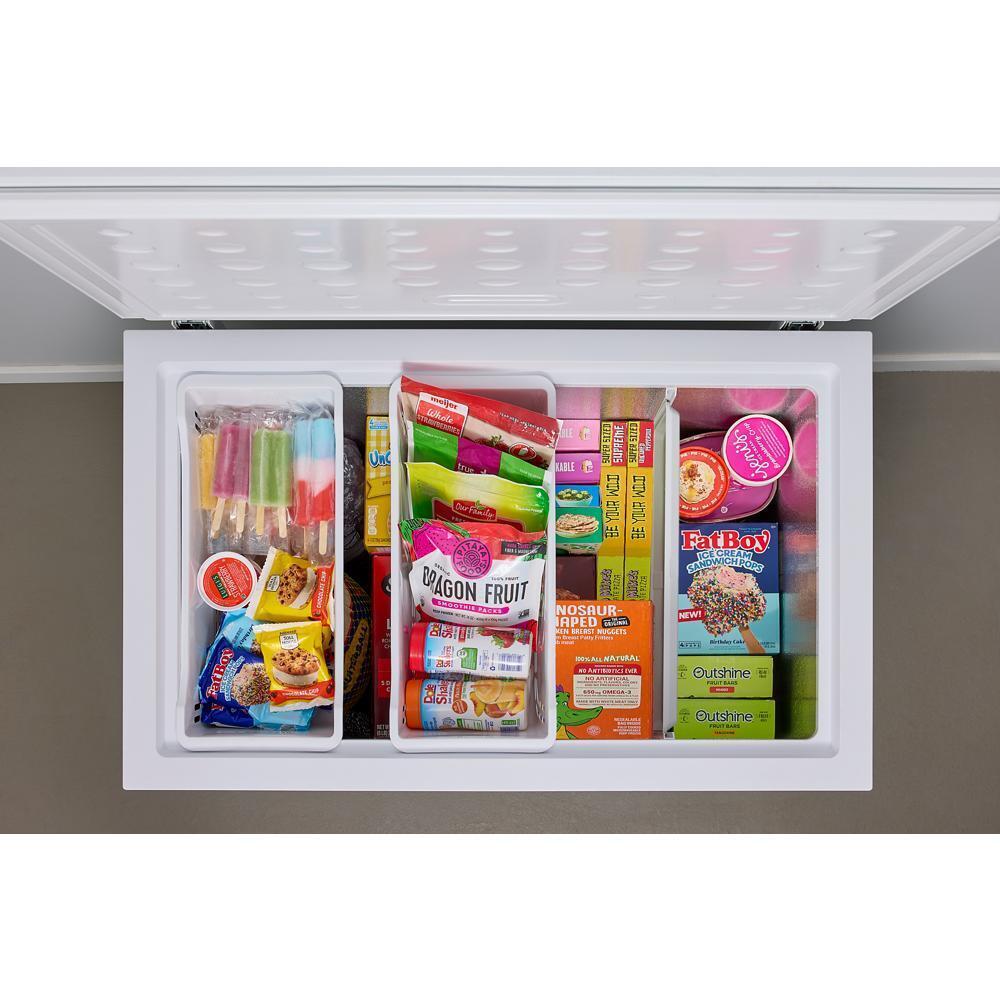 Whirlpool WZCN3511TW chest freezer detail
