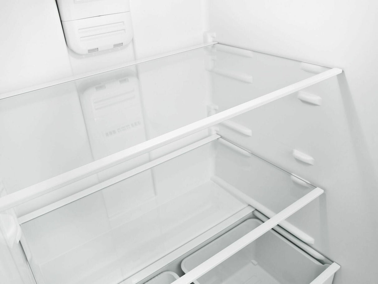 Amana ART318FFDB crisper drawers
