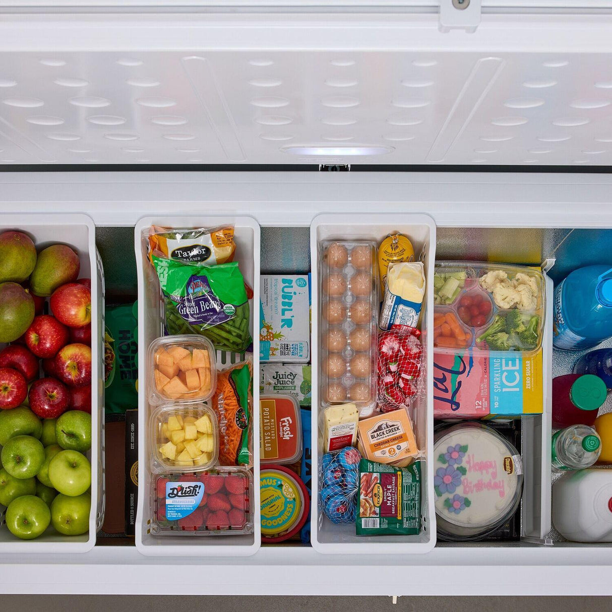 Whirlpool WZCC5519TW chest freezer detail