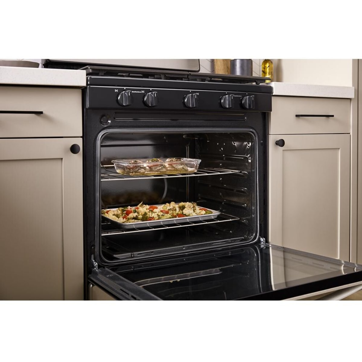 Whirlpool WFG505M0MS 30" 5.1 cu. ft. Freestanding Gas Range in Stainless Steel