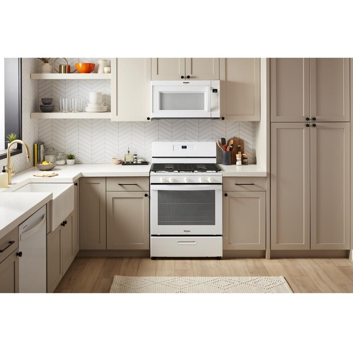 Whirlpool WFG505M0MW 30" 5.1 cu. ft. Freestanding Gas Range in White