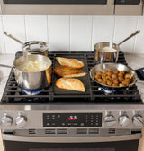 Five burner gas cooktop with griddle