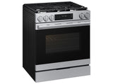 Samsung NSG80H60SR Gas Range lifestyle view