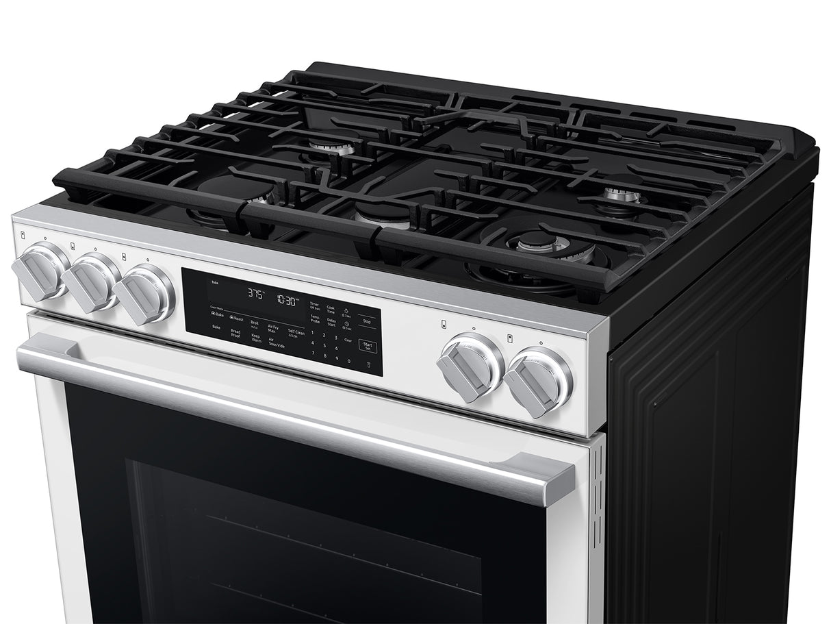Samsung NSG90H60SW Gas Range in kitchen