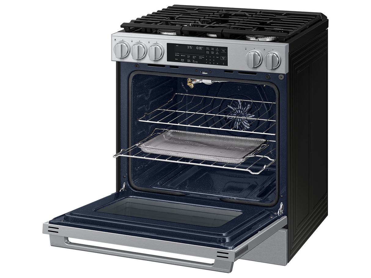 Samsung NSG90H63SR dual fuel range detail view
