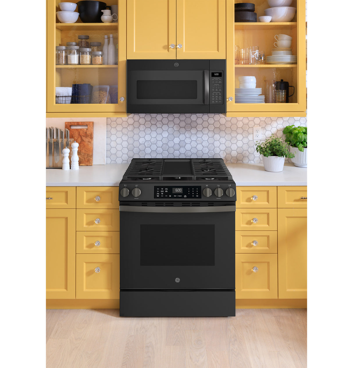 GE 30" Slide-In Front-Control Convection Gas Range with Air Fry – Slate (GGS600AVDS)